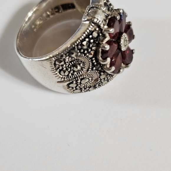 Vintage Carole Brodie Garnet & Marcasites Ring Size 8.5! 🌹Excellent Price! - Picture 4 of 5